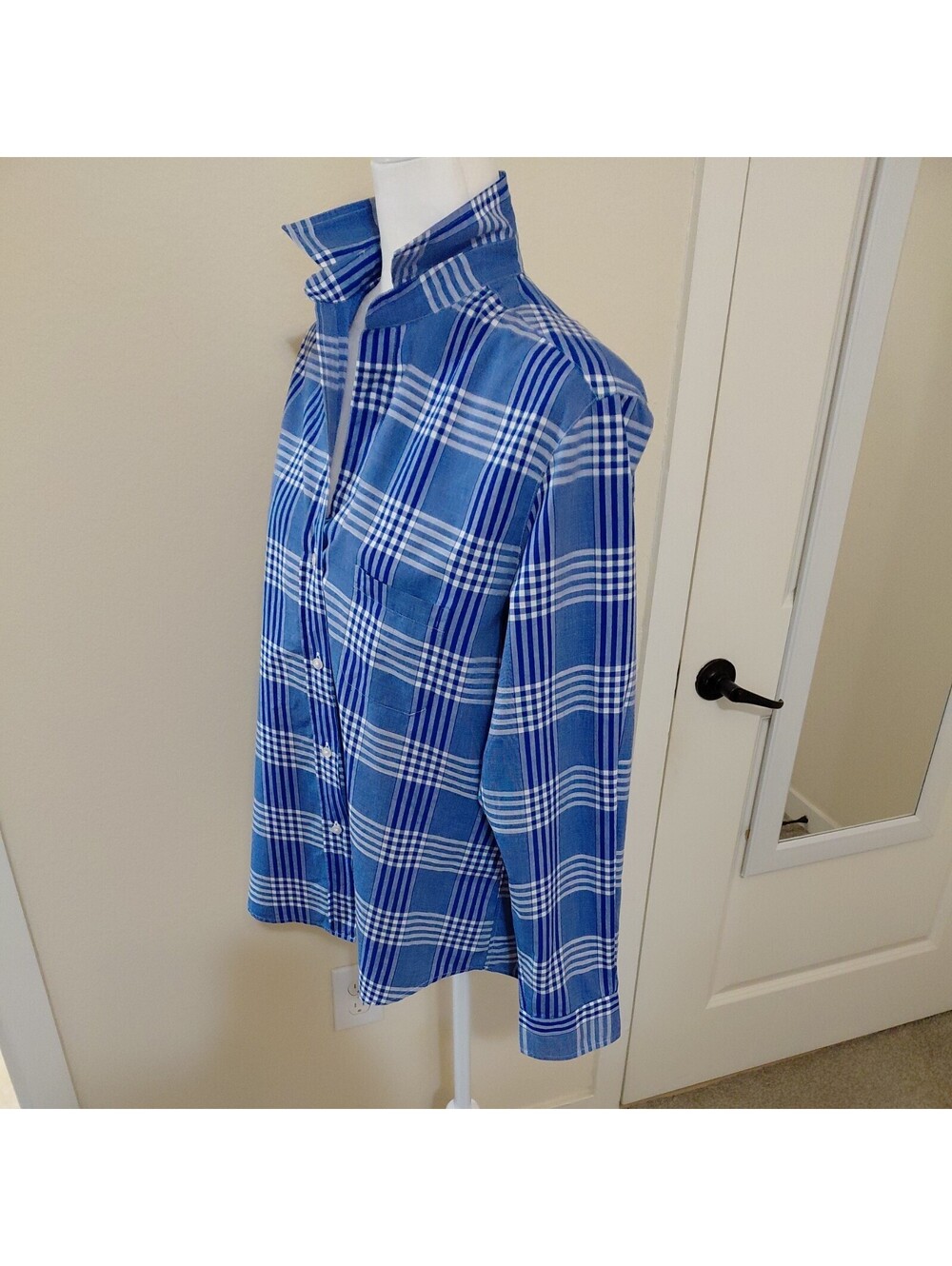 Grayson by Frank & Eileen ladies Shirt The Hero Plaid Size S EUC Cotton #942 - Picture 4 of 9